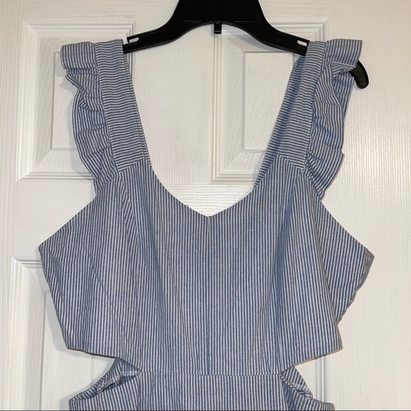Striped cutout ruffle sleeve playsuit romper - Picture 5 of 11